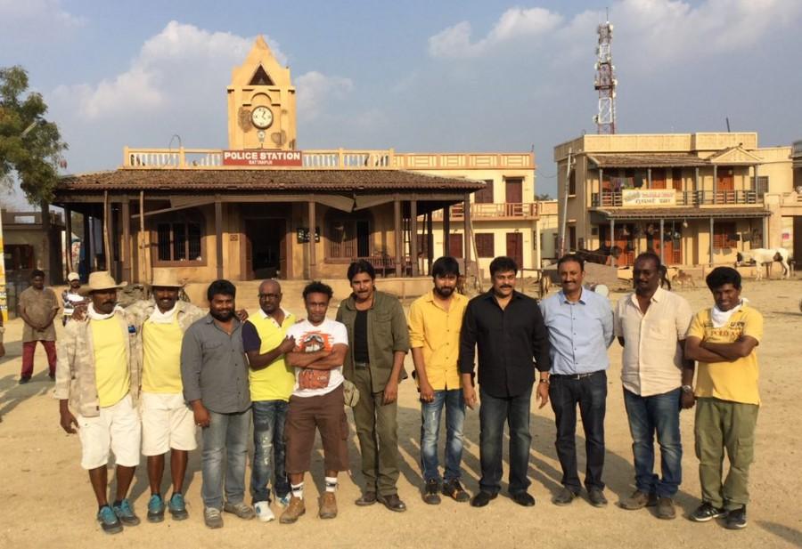 Mega Star Chiranjeevi on the sets of Pawan Kalyan's Sardaar Gabbar Singh. Sardaar Gabbar Singh,Pawan Kalyan,Chiranjeevi,Chiranjeevi meets Pawan Kalyan,Pawan Kalyan meets Chiranjeevi,Sardaar Gabbar Singh sets,Mega Star Chiranjeevi,Sardaar Gabbar Singh on the sets,Chiranjeevi at Sardaar Gabbar Singh sets