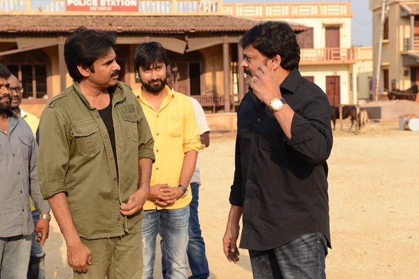 Mega Star Chiranjeevi on the sets of Pawan Kalyan's Sardaar Gabbar Singh. Sardaar Gabbar Singh,Pawan Kalyan,Chiranjeevi,Chiranjeevi meets Pawan Kalyan,Pawan Kalyan meets Chiranjeevi,Sardaar Gabbar Singh sets,Mega Star Chiranjeevi,Sardaar Gabbar Singh on the sets,Chiranjeevi at Sardaar Gabbar Singh sets