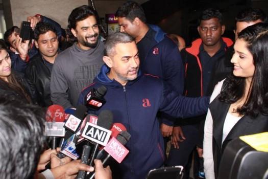 Bollywood actor Aamir Khan, Madhavan, Ritika Singh at Saala Khadoos special screening in Delhi.