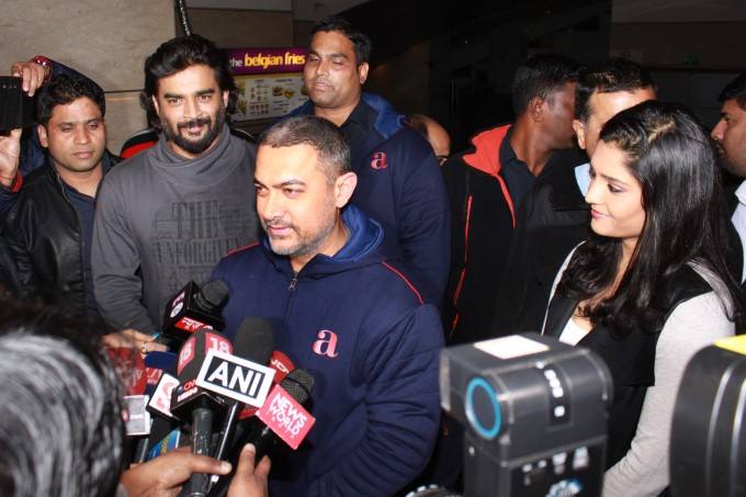 Bollywood actor Aamir Khan, Madhavan, Ritika Singh at Saala Khadoos special screening in Delhi. Saala Khadoos,Aamir Khan,Madhavan,Ritika Singh,Saala Khadoos special screening,Saala Khadoos special screening pics,Saala Khadoos special screening images,Saala Khadoos special screening photos,Saala Khadoos special screening pictures,Saala Khadoos specia