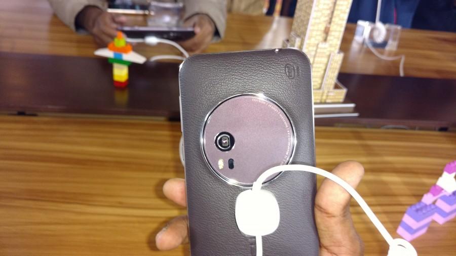 Asus Zenfone Zoom is claimed to be the world's slimmest smartphone to boast 3X Optical Zoom feature Asus Zenfone Zoom,Zenfone Zoom