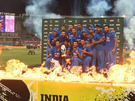India win third T20I by 7 wickets, whitewash Australia 3-0 at Sydney Cricket Ground on 31 January 2016 in Sydney,