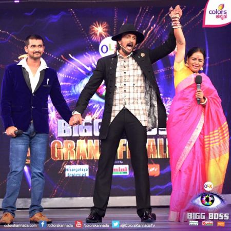 Actress Shruthi has become the winner of Bigg Boss 3 Kannada trophy, beating other contestants like Chandan, Master Anand, Pooja Gandhi and Rehman at the grand finale of the reality TV show on Sunday. Bigg Boss 3 Kannada,Bigg Boss 3 Kannada grand finale,Bigg Boss 3 Kannada winner,actress Shruthi,actress Shruti,Shruthi wins Bigg Boss 3 Kannada trophy,Chandan,Master Anand,Pooja Gandhi,Rehman