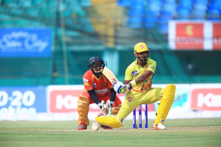 Telugu Warriors beats Chennai Rhinos by 8 wickets to reclaim the top spot in Group B points table Telugu Warriors Vs Chennai Rhinos,Telugu Warriors,Chennai Rhinos,telugu warriors vs chennai rhinos,Telugu Warriors beats Chennai Rhinos,CCL,CCL 6,Celebrity Cricket League,Celebrity Cricket League 2016