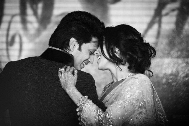 Actors Riteish Deshmukh and Genelia Deshmukh celebrate their love on fourth anniversary. Riteish Deshmukh and Genelia Deshmukh,Riteish Deshmukh,Genelia Deshmukh,Riteish Deshmukh and Genelia Deshmukh wedding,Riteish and Genelia wedding anniversary,Riteish and Genelia fourth wedding anniversary,Riteish and Genelia wedding anniversary pics,Ritei