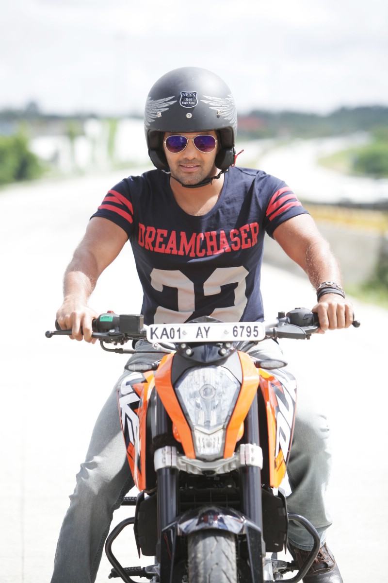 Bangalore Naatkal,tamil movie Bangalore Naatkal,Bangalore Naatkal movie review,Bangalore Naatkal review,Rana Daggubati,Arya,Bobby Simha,Sri Divya,samantha,Bangalore Naatkal movie stills,Bangalore Naatkal movie pics,Bangalore Naatkal movie images,Bangalore