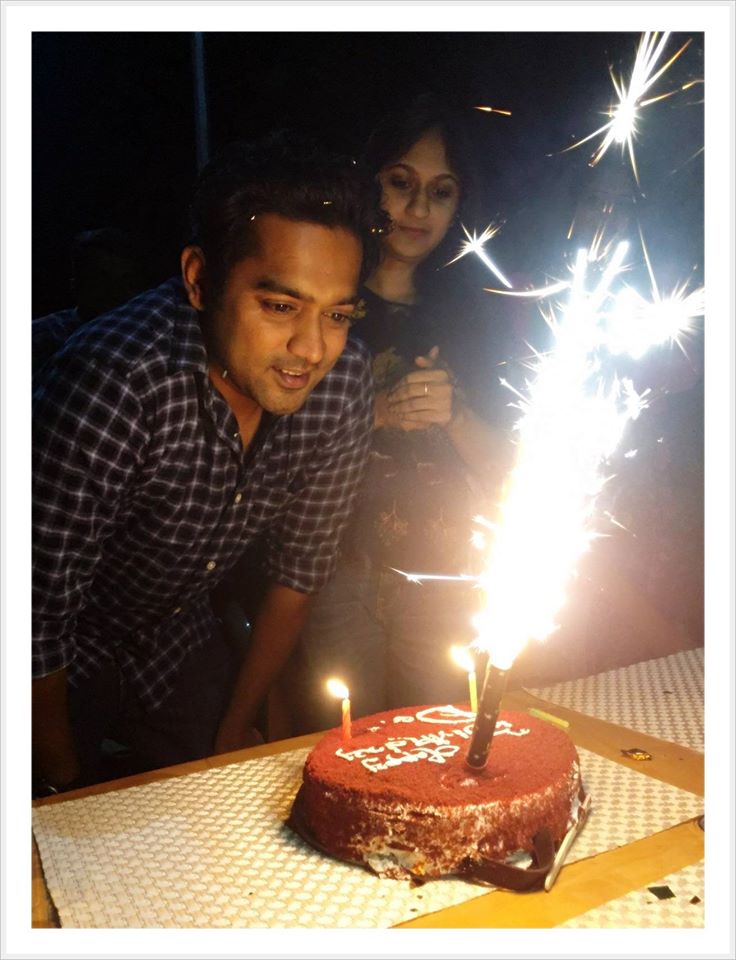 Malayalam actor Asif Ali celebrated his birthday with his friends and family on Thursday, 4 February, Asif Ali,Asif Ali birthday,Asif Ali birthday celebration,happy birthday asif ali,Asif Ali birthday photos