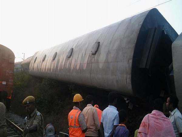 More than 40 passengers of the Bengaluru-bound Kanyakumari-Bangalore City Express were injured after its four coaches derailed in Vellore district, around 170 km from here, according to reports. Train derails near Vellore,train derails,Kanyakumari-Bangalore,Kanyakumari-Bangalore Island Express,4 Coaches Of Island Express Derail,Kanyakumari-Bengaluru train derails