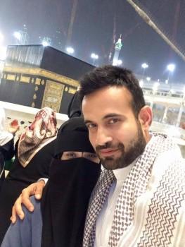 Cricketer Irfan Pathan ties the knot with 21-year-old Safa Baig in Mecca.