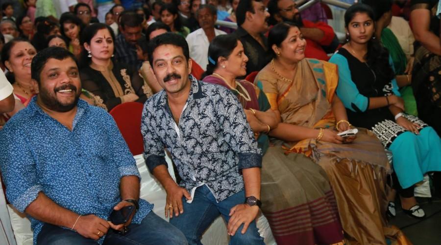 Malayalam actor Vijayaraghavan's son Devadevan got married to Sruthy on 6 February. Vijayaraghavan's son,Vijayaraghavan's son wedding,Vijayaraghavan's son Devadevan,Devadevan wedding,Devadevan marriage photos,Devadevan wedding gallery