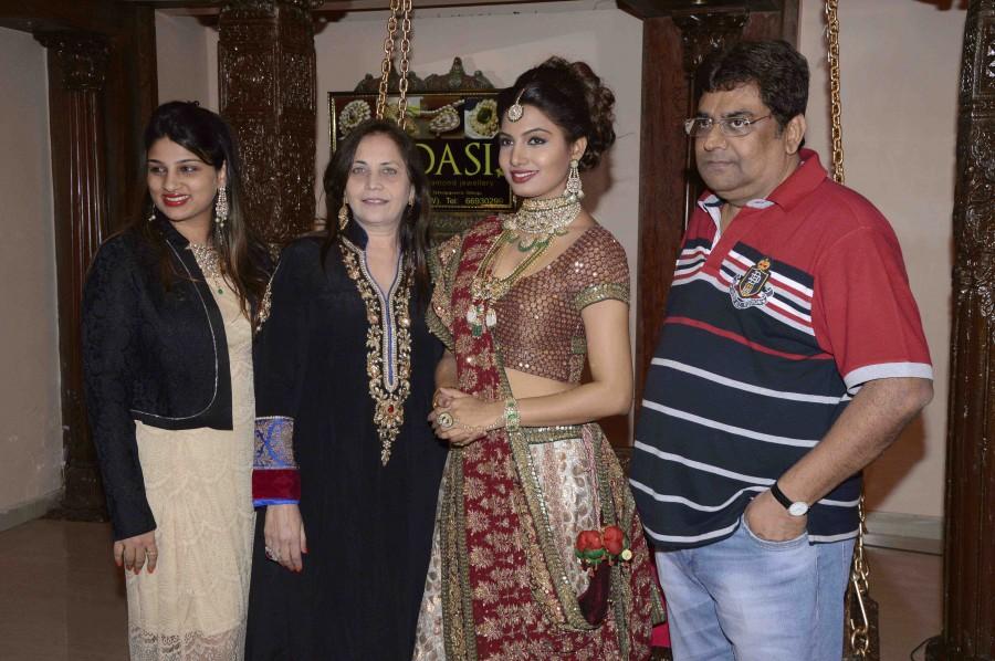 Bollywood actress Avani Modi during the catalogue shoot for heritage jewelry brand Rodasi in Mumbai on 10 February 2016. Avani Modi,actress Avani Modi,Avani Modi shoots for heritage jewellery brand Rodasi,Avani Modi photoshoot,Avani Modi photo Shoot,Avani Modi at Catalogue shoot for heritage jewellery brand 'Rodasi',Avani Modi at Catalogue shoot,Avani Modi latest