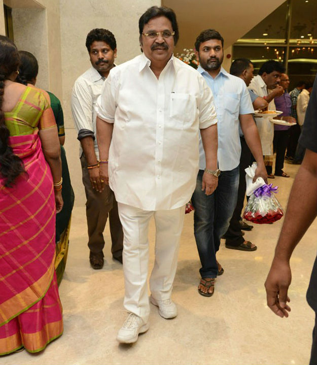 Deepthi and Bharat Wedding photos. Director Vasu,Director Vasu's daughter Deepthi Wedding photos,Director Vasu's daughter Deepthi,Deepthi Weds Bharath Wedding,Deepthi Weds Bharath,Deepthi Wedding photos,Deepthi Wedding pics,Deepthi Wedding images,Deepthi Wedding stills,Deepthi We