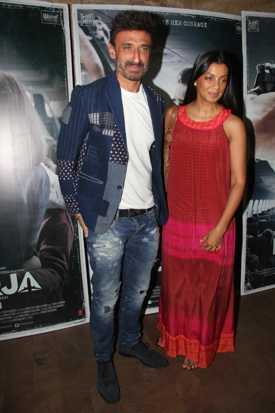 Sonam Kapoor upcoming movie 'Neerja' Special screening held at Light Box. Sonam Kapoor,Neerja,Neerja Special screening at Light Box,Neerja Special screening,Dia Mirza,Huma Qureshi,Sophie Choudry,Neerja Special screening pics,Neerja Special screening images,Neerja Special screening photos,Neerja Special screening stills,Neerja S