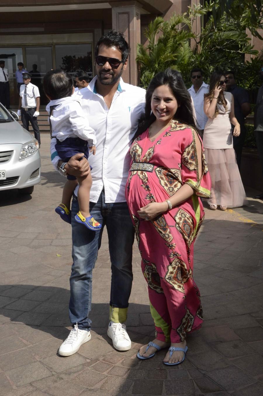 Arpita Khan along with Bollywood actor and her brother Salman Khan, father Salim Khan and other family members during her baby shower ceremony in Mumbai on 14 February 2016. Arpita Khan,Arpita Khan's Baby Shower Ceremony,Arpita Khan Baby Shower,Arpita Khan Baby Shower event,Sohail Khan,Alvira Khan,Salman Khan,Sushila Charak,Salim Khan,Aayush Sharma,Anil Sharma,Sunita Sharma,Arpita Khan Baby Shower pics,Arpita Khan Baby S