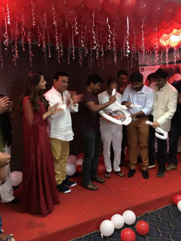 Sandalwood upcoming movie Jessie audio launched on Valentine's Day. Celebs like Puneeth Rajkumar, Dhananjay, Parul Yadav and others graced the event. Jessie audio launch,Jessie audio,Jessie music launch,Jessie music,Kannada movie Jessie,Puneeth Rajkumar,Dhananjay,Parul Yadav,Puneeth Rajkumar launches Jessie audio,Jessie audio launch pics,Jessie audio launch images,Jessie audio launch photos,Jessie aud