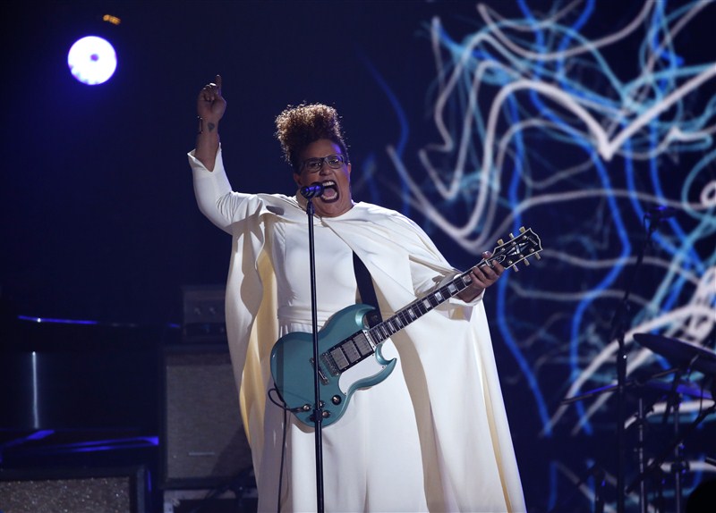 Photos of Grammy Awards 2016: Performances and Winners. Grammy Awards,Grammy Awards 2016,Grammy 2016,Grammy Awards winners,Grammy Awards 2016 winners,Grammy Awards winners 2016,Grammy Awards Performances,2016 grammy awards performances,Grammy Awards red carpet,Chris Stapleton,Kendrick Lamar,Taylor Swift,Arturo