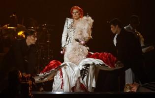 Lady Gaga,singer Lady Gaga,Lady Gaga pays tribute to David Bowie at Grammy Awards,Lady Gaga pays tribute to David Bowie,David Bowie,tribute to David Bowie,Grammy Awards,Grammy Awards 2016,58th Grammy Awards,Grammy Awards pics,Grammy Awards images,Grammy A