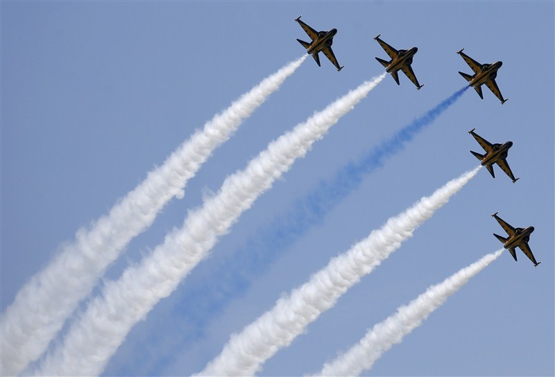 Singapore Airshow 2016 kicks off at Changi Exhibition Center - Photos ...