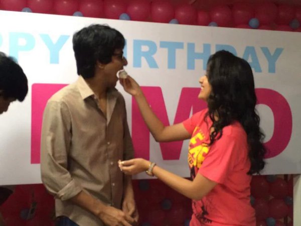 Sivakarthikeyan's new movie 'Remo' launched on the occasion of Sivakarthikeyan's birthday on 17 Febuary. Sivakarthikeyan,Sivakarthikeyan Birthday Celebration,Sivakarthikeyan Remo movie launch,Sivakarthikeyan Remo,Sivakarthikeyan new movie Remo,Remo,Remo movie launch,Remo movie celebration,Sivakarthikeyan next movie,Sivakarthikeyan as remo,Keerthy Suresh,actr