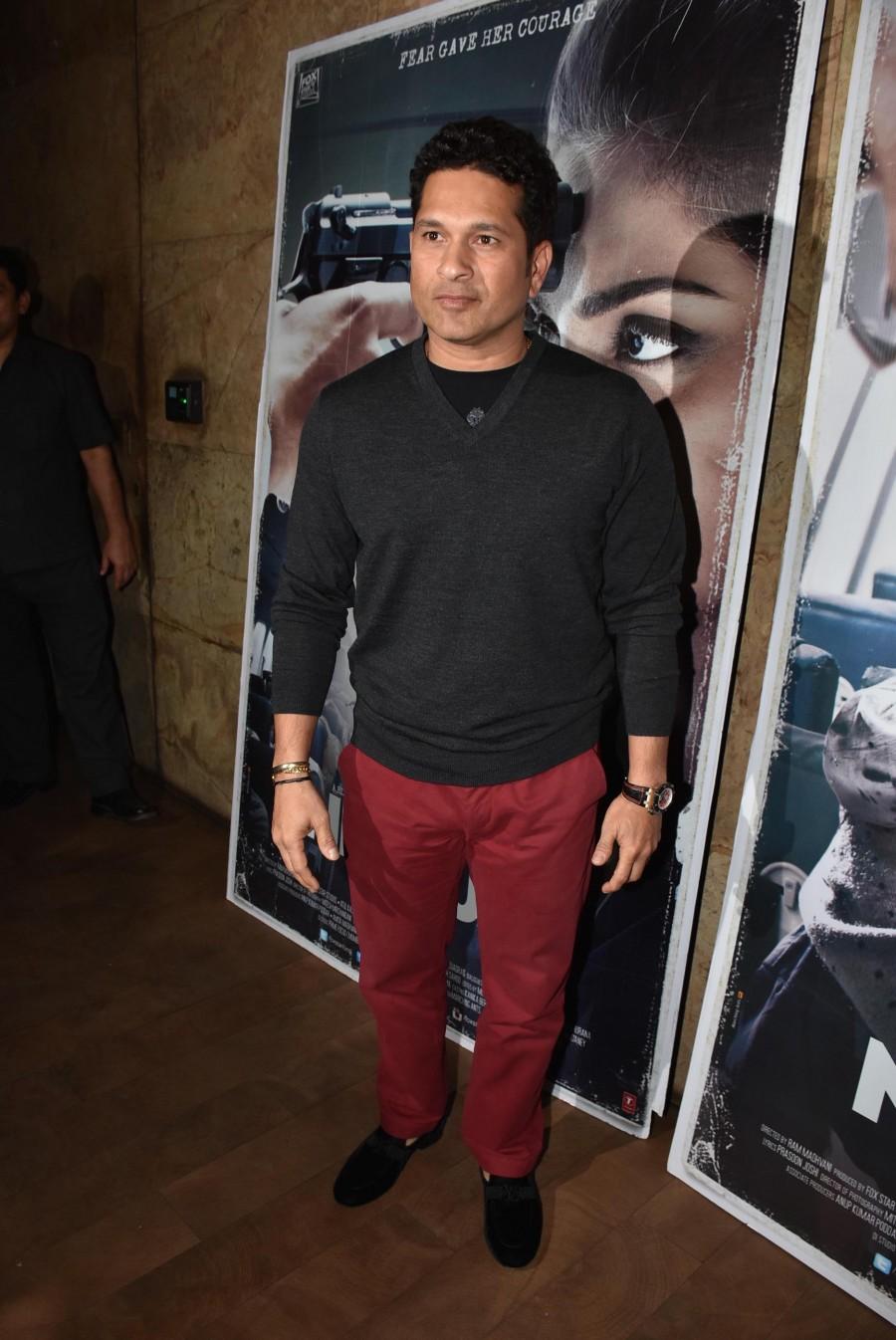 Neerja special screening at suburban preview theatre. Celebs like Aamir, Sachin, Yuvraj, Hrithik, Shilpa Shetty and others graced the event. Neerja special screening,Neerja,Sonam Kapoor,Aamir Khan,Sachin Tendulkar,Yuvraj Singh,Sunil Gavaskar,Ritesh Sidhwani,Hrithik Roshan,Ayushmann Khurrana,Tahira Kashyap,Hazel Keech,Twinkle Khanna,Shamita Shetty,Shilpa Shetty,Anil Kapoor,Karan Johar,Purab Koh