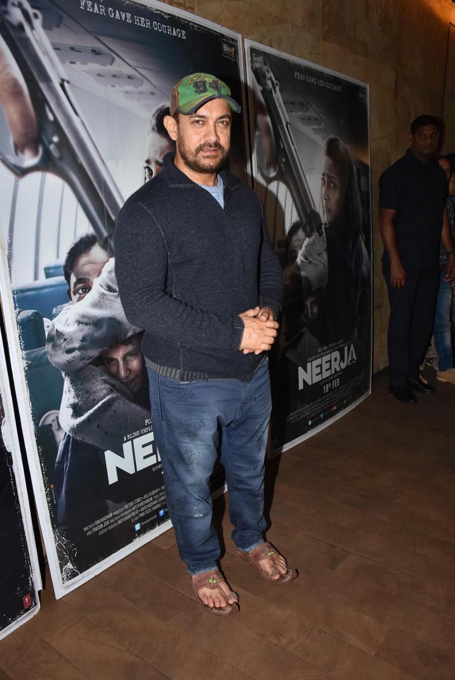 Neerja special screening at suburban preview theatre. Celebs like Aamir, Sachin, Yuvraj, Hrithik, Shilpa Shetty and others graced the event. Neerja special screening,Neerja,Sonam Kapoor,Aamir Khan,Sachin Tendulkar,Yuvraj Singh,Sunil Gavaskar,Ritesh Sidhwani,Hrithik Roshan,Ayushmann Khurrana,Tahira Kashyap,Hazel Keech,Twinkle Khanna,Shamita Shetty,Shilpa Shetty,Anil Kapoor,Karan Johar,Purab Koh