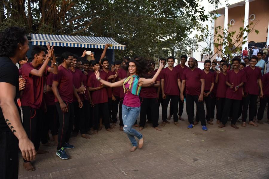 Team Baaghi, consisting of Shraddha Kapoor, Tiger Shroff, Producer Sajid Nadiadwala and Director Sabbir Khan welcomed an audience on the sets of Baaghi. Team Baaghi,Tiger Shroff and Shraddha Kapoor,Tiger Shroff,Shraddha Kapoor,Sajid Nadiadwala,Sabbir Khan,Baaghi,Baaghi on the sets