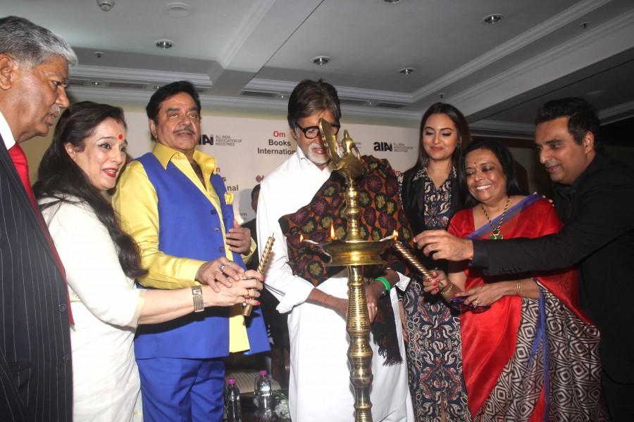 Photos of Amitabh Bachchan, Sonakshi Sinha launch Shatrughan Singha's biography. Amitabh Bachchan,Sonakshi Sinha,Shatrughan Singha's biography,Shatrughan Singha's biography launch,Big B launches Shatrughan Singha's biography,Shatrughan Singha biography