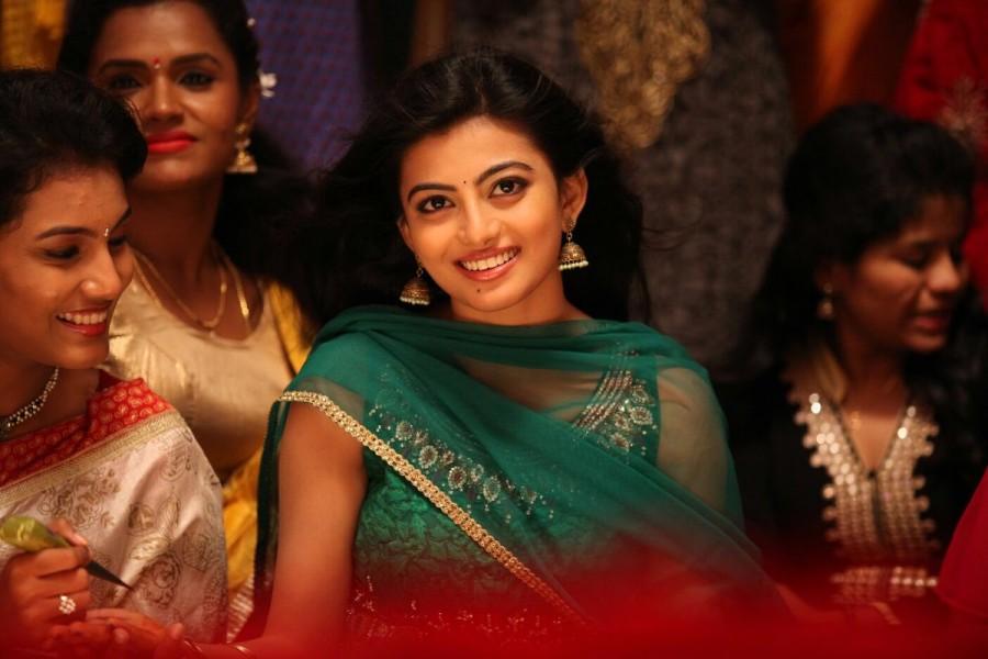 Enakku Innoru Per Irukku is an upcoming Tamil action-comedy film directed by Sam Anton starring GV Prakash Kumar and Anandhi in the leading roles. Enakku Innoru Per Irukku,tamil movie Enakku Innoru Per Irukku,GV Prakash Kumar,Anandhi,Enakku Innoru Per Irukku movie stills,Enakku Innoru Per Irukku movie pics,Enakku Innoru Per Irukku movie images,Enakku Innoru Per Irukku movie photos,Enakku Innoru Per