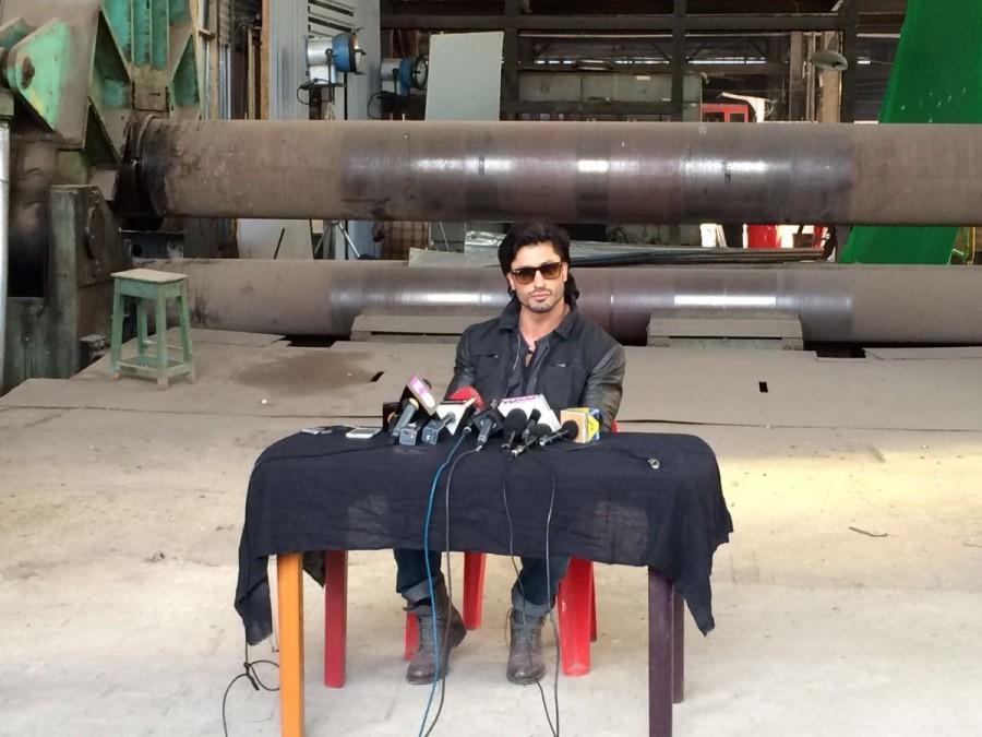Action star Vidyut Jamwal says his upcoming film Commando 2,Vidyut Jamwal,actor Vidyut Jamwal,Vidyut Jamwal in Commando 2,Commando 2 movie stills,Commando 2 movie pics,Commando 2 movie images,Commando 2 movie photos,bollywood movie Commando 2,Commando 2 movie pictures