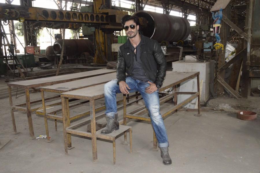 Action star Vidyut Jamwal says his upcoming film Commando 2,Vidyut Jamwal,actor Vidyut Jamwal,Vidyut Jamwal in Commando 2,Commando 2 movie stills,Commando 2 movie pics,Commando 2 movie images,Commando 2 movie photos,bollywood movie Commando 2,Commando 2 movie pictures