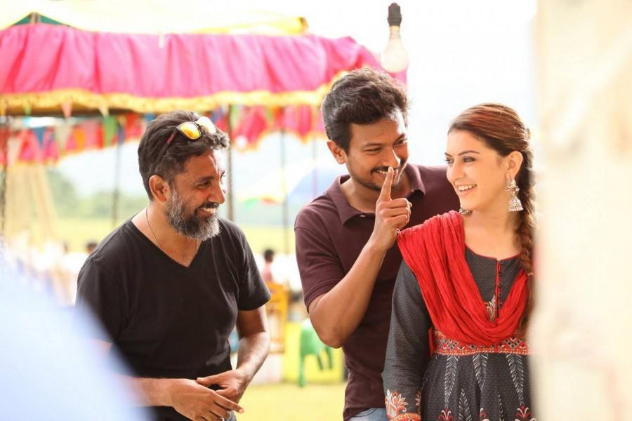 Udhayanidhi Stalin and Hansika Motwani's Manithan Working Stills. Manithan,Udhayanidhi Stalin,Hansika Motwani,Manithan Working Stills,Manithan Working pics,Manithan Working images,Manithan Working stills,Manithan movie Stills,Manithan movie pics,Manithan movie images,Manithan movie pictures