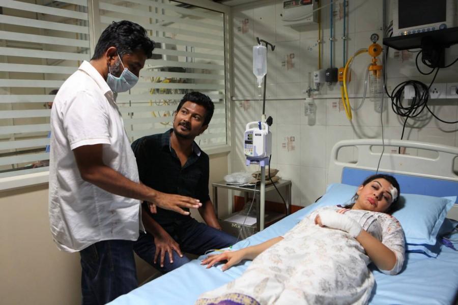 Udhayanidhi Stalin and Hansika Motwani's Manithan Working Stills. Manithan,Udhayanidhi Stalin,Hansika Motwani,Manithan Working Stills,Manithan Working pics,Manithan Working images,Manithan Working stills,Manithan movie Stills,Manithan movie pics,Manithan movie images,Manithan movie pictures
