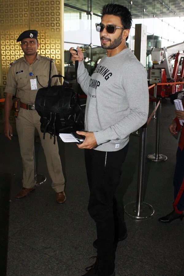 Bollywood actor Ranveer Singh spotted on his departure to Paris to shoot Befikre at Mumbai International airport. Ranveer Singh,Ranveer Singh off to Paris,Ranveer Singh Befikre movie,Befikre,bollywood movie Befikre,Ranveer Singh Befikre,Befikre movie pics,Befikre movie stills,Befikre movie pictures,Befikre movie photos,Ranveer Singh at Mumbai International airport,Ra