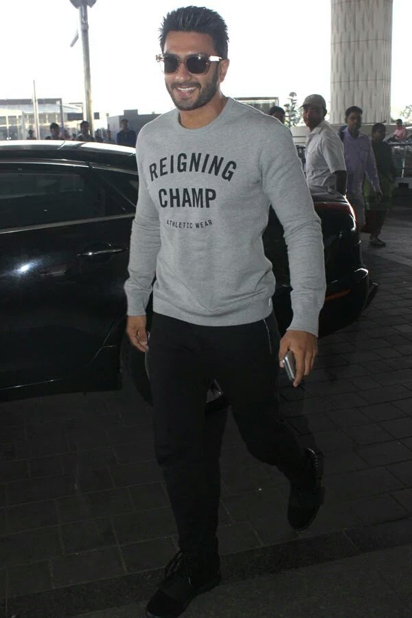 Bollywood actor Ranveer Singh spotted on his departure to Paris to shoot Befikre at Mumbai International airport. Ranveer Singh,Ranveer Singh off to Paris,Ranveer Singh Befikre movie,Befikre,bollywood movie Befikre,Ranveer Singh Befikre,Befikre movie pics,Befikre movie stills,Befikre movie pictures,Befikre movie photos,Ranveer Singh at Mumbai International airport,Ra