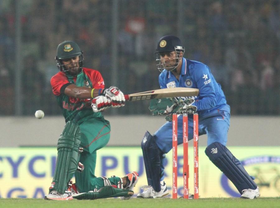 Bangladesh captain Mashrafe Mortaza won the toss and elected to bowl against India in the opening match of the Asia Cup at the Sher-e-Bangla National Stadium. Bandladesh,India,india vs bangladesh,Asia Cup,Asia Cup 2016,Mashrafe Mortaza,Virat Kohli,Mahendra Singh Dhoni,Dhoni,Sher-e-Bangla National Stadium