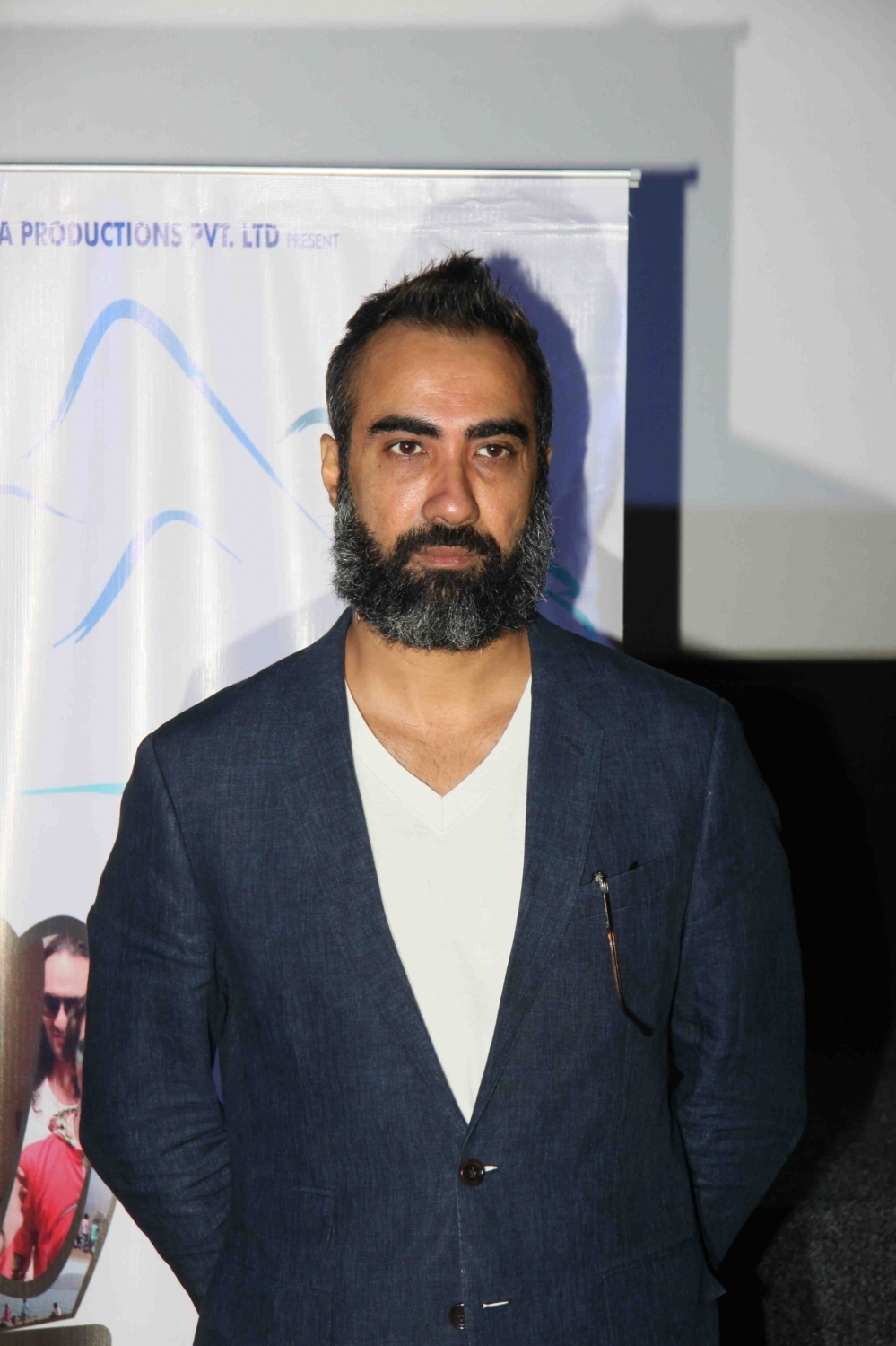 Juhi Chawla, Mahesh Bhatt, Ranvir Shorey, Sajid Khan, Satish Kaushik, Rishi Kapoor and others give warm welcome to Sanjay Dutt. Sanjay Dutt,sanjay dutt release,celebs tweet about Sanjay Dutt,Juhi Chawla,Mahesh Bhatt,Ranvir Shorey,Sajid Khan,Satish Kaushik,Rishi Kapoor