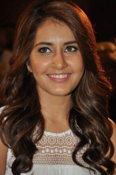 Rashi Khanna at 'Jil' success meet