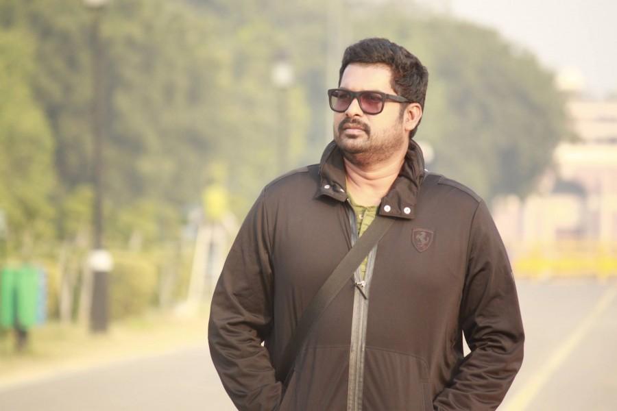 Malayalam actor Joju George has bought the first new generation Ford Endeavour in Kerala. Joju George,Joju George new car,Ford Endeavour,First Ford Endeavour,Joju owns Ford Endeavour,Celebrity cars