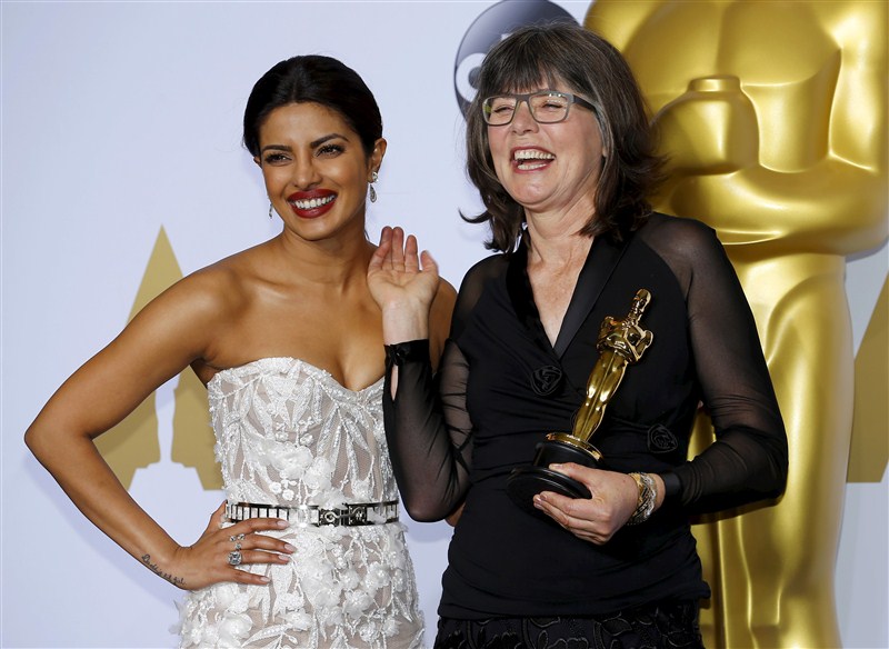 Bollywood actress Priyanka Chopra, who is one of the presenters at 88th Academy Awards, stunned the red carpet in one of the elegant creations designed by Lebanese designer Zuhair Murad. Priyanka Chopra,Priyanka Chopra at Oscars red carpet,Priyanka Chopra at Oscars,Priyanka Chopra at Oscars red carpet in Lebanese designer gown,Priyanka Chopra in Lebanese designer gown,Bollywood actress Priyanka Chopra,actress Priyanka Chopra,88th Academy