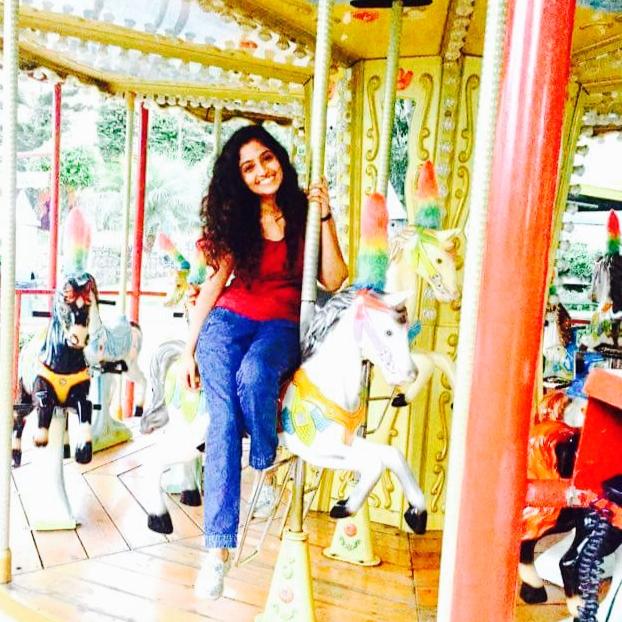 Reba Monica John will be seen opposite Nivin Pauly in the upcoming movie Reba John,Reba John photos,Reba Monica John,jacobinte swargarajyam,jacobinte swargarajyam heroine,nivin pauly's heroine,midukki