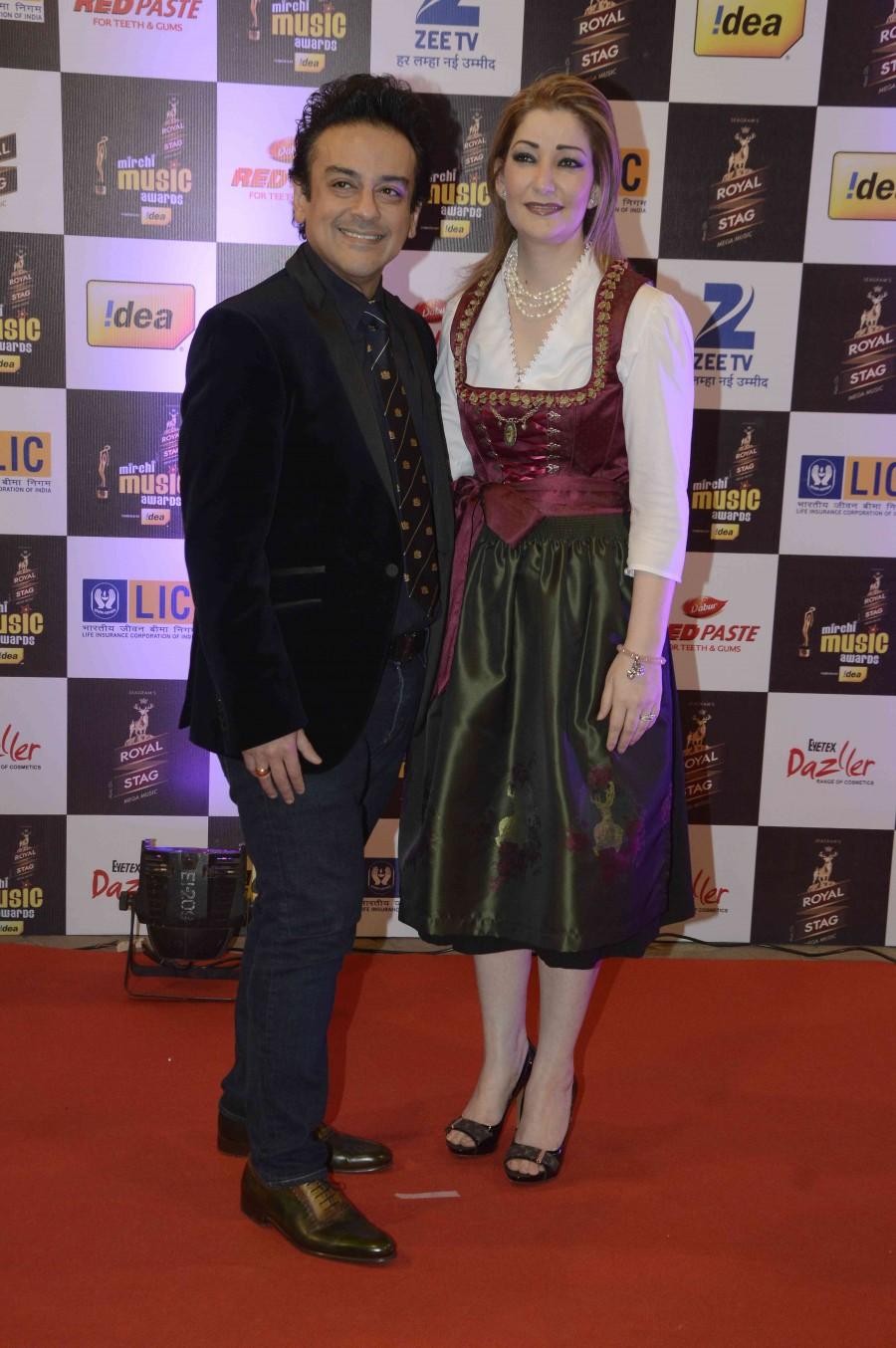 The ?8th Mirchi Music Awards event held at a star-studded ceremony and well known personalities graced the event. Mirchi Music Awards,Mirchi Music,8th mirchi music awards,Hrithik Roshan,Arjun Kapoor,Vidya Balan,Yo Yo Honey Singh,Taapsee Pannu,Urvashi Rautela,Dia Mirza,Radhika Apte,Neetu Chandra,Aditi Rao Hydari,Gauhar Khan,Gul Panag,Kanika Kapoor,Madhur Bhandarkar