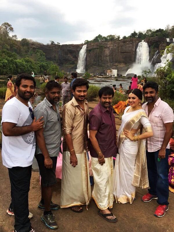Udhayanidhi Stalin and Hansika Motwani's Manithan Working Stills. Manithan,Udhayanidhi Stalin,Hansika Motwani,Manithan Working Stills,Manithan Working pics,Manithan Working images,Manithan Working stills,Manithan movie Stills,Manithan movie pics,Manithan movie images,Manithan movie pictures