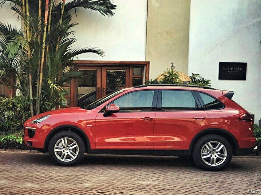 Take a look at Mammootty's brand new Porsche Cayenne S Diesel  Photos