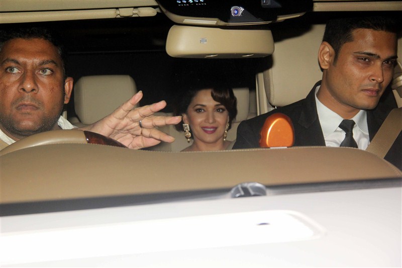 Photos of Hrithik Roshan, Kangana Ranaut, Sonam Kapoor, Anushka Sharma at DR. Aggarwal's Daughter Wedding. Hrithik Roshan,Kangana Ranaut,Sonam Kapoor,Anushka Sharma,DR. Aggarwal's Daughter Wedding,celebs at DR. Aggarwal's Daughter Wedding,Aggarwal Daughter Wedding,Aggarwal Daughter marriage