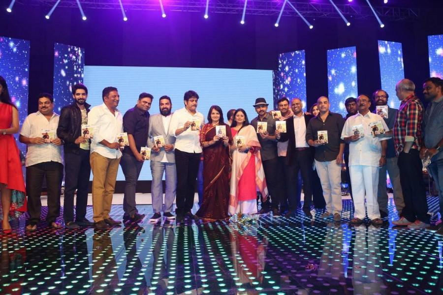 The much-awaited audio launch of Oopiri Audio Launch,Oopiri Audio,Oopiri,telugu movie Oopiri,Nagarjuna,Amala,Karthi,Kajal Agarwal,Oopiri music Launch,Oopiri Audio Launch pics,Oopiri Audio Launch images,Oopiri Audio Launch stills,Oopiri Audio Launch pictures,Oopiri audio launch live strea