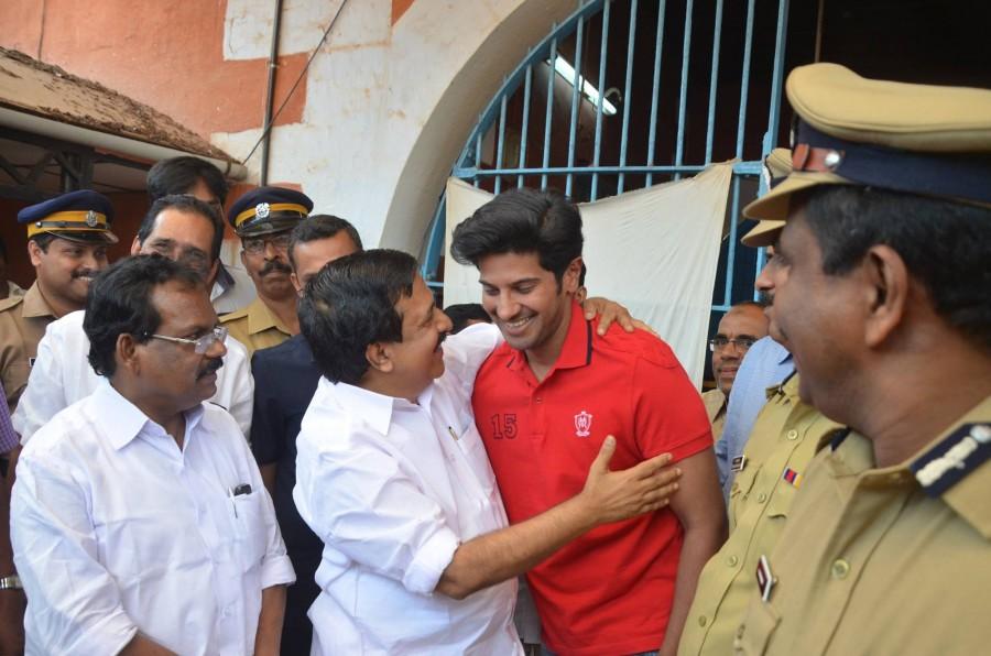 Kerala Home Minister Ramesh Chennithala congratulates 'Charlie' actor Dulquer Salmaan for winning the Kerala State Film Best Actor Award. Dulquer salmaan,Ramesh Chennithala,Dulquer Salmaan meets Ramesh Chennithala,dulquer salmaan poojapura central jail