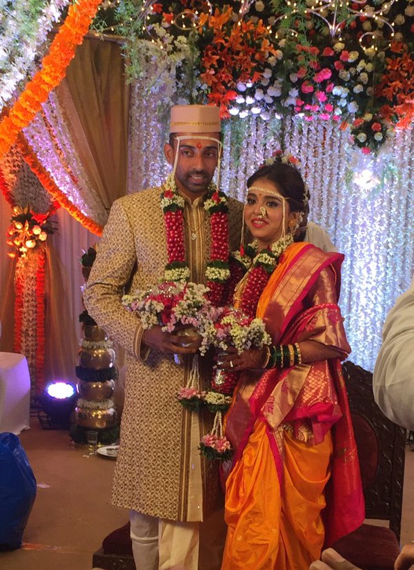 Dhawal Kulkarni and Shradha Kharpude's wedding photos Dhawal Kulkarni,Dhawal Kulkarni wedding photos,Dhawal Kulkarni marriage,Dhawal Kulkarni wedding,Dhawal Kulkarni wedding pics,Dhawal Kulkarni wedding stills,Dhawal Kulkarni wedding pictures,Dhawal Kulkarni marriage pics,Dhawal Kulkarni marriage stills,Dhaw