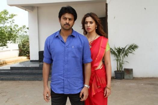 Actor Srikanth and Actress Raai Laxmi starrer 