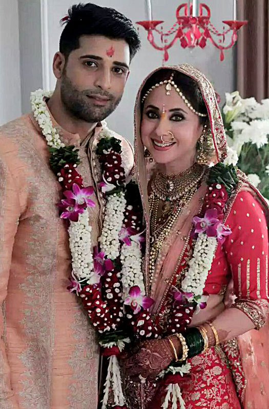 Urmila Matondkar and Mohsin Akhtar Wedding Photos. Urmila Matondkar,Urmila Matondkar wedding,Urmila Matondkar marriage,Urmila Matondkar marriage pics,Urmila Matondkar marriage images,Urmila Matondkar marriage stills,Urmila Matondkar marriage pictures,Mohsin Akhtar,Mohsin Akhtar wedding,actress Urmila Mato