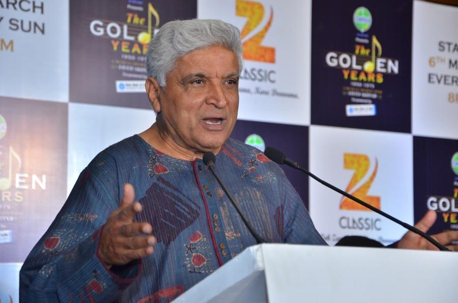 ‘The Golden Years 1950 -1975, A musical journey with Javed Akhtar' is produced by EVPL, sponsored by Dettol and co-sponsored by State Bank of India. Zee Classic,The Golden Years 1950 - 1975,musical journey with Javed Akhtar,Javed Akhtar,Javed Akhtar to present Zee Classic's new music show,Javed Akhtar returns to Zee Classic with music show